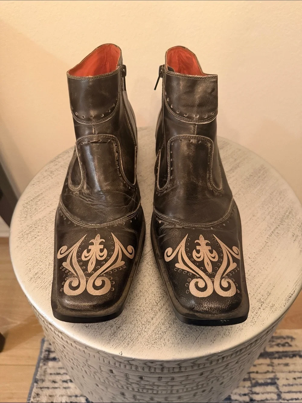 Aldo Brown synthetic Leather modern Ankle Boots with off White Inlay